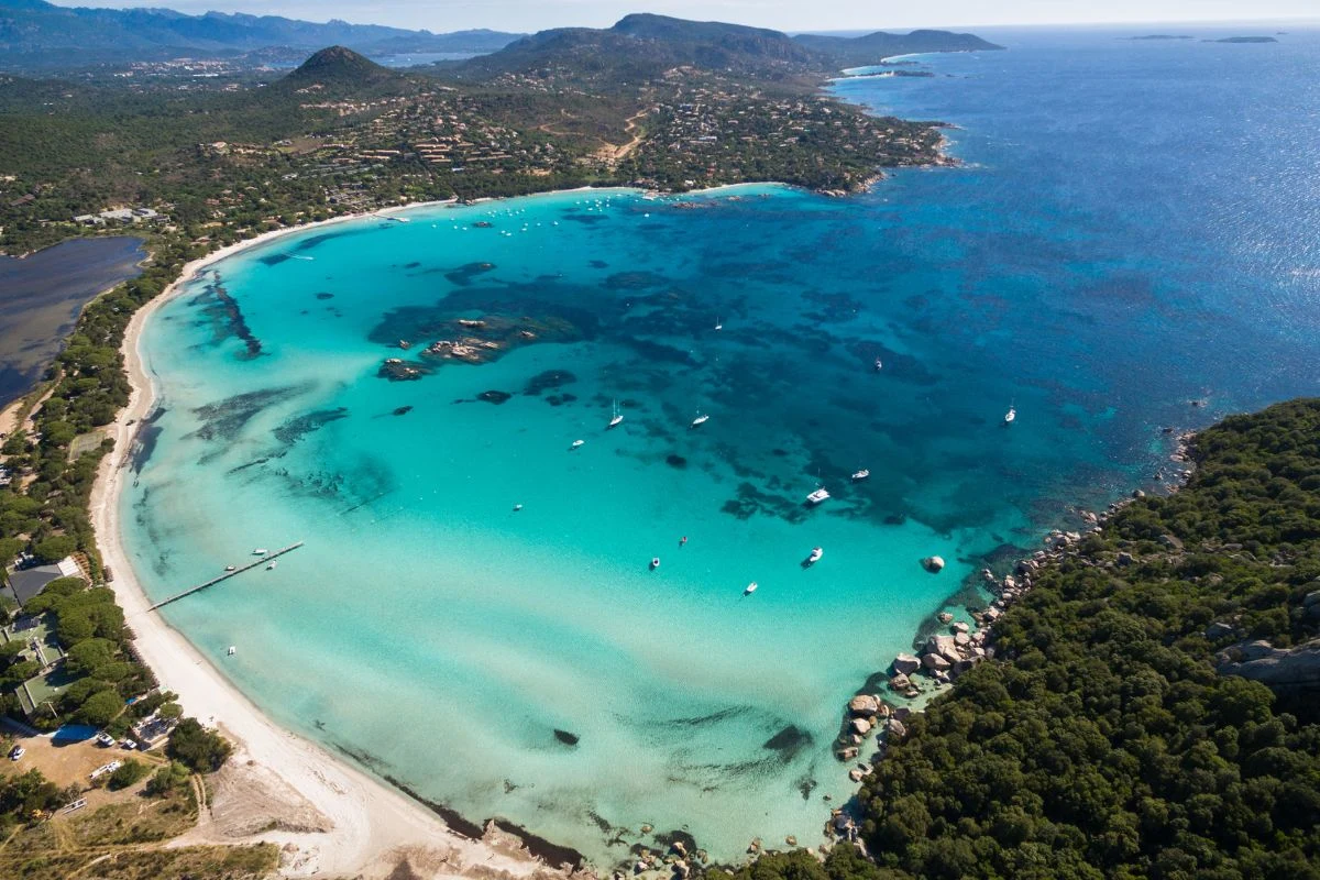 La plage de Santa Giulia